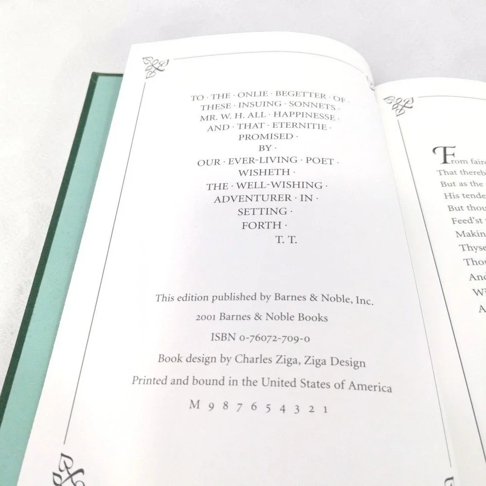 VTG Barnes & Noble The Sonnets William Shakespeare Hardcover Green Gold Y2K 2001